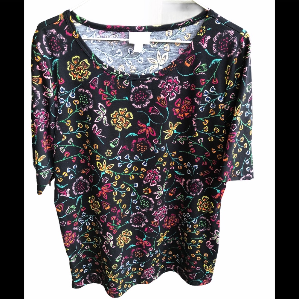 LuLaRoe NWOT BLACK Simply Comfortable Shirt